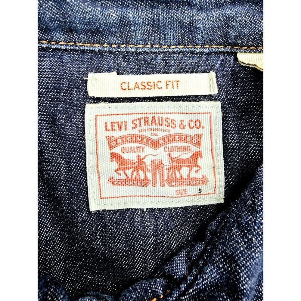 Levi's Classic Size Small Women Blue Pearl Snap Logo Tag Long Sleeve Denim Shirt - Picture 4 of 13